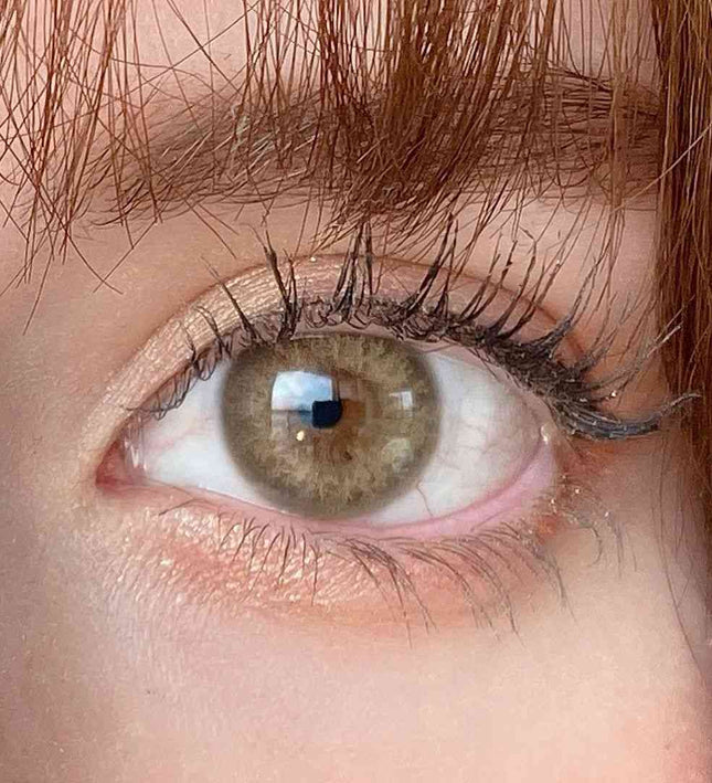 beautiful natural looking hazel colored contacts in brown eye