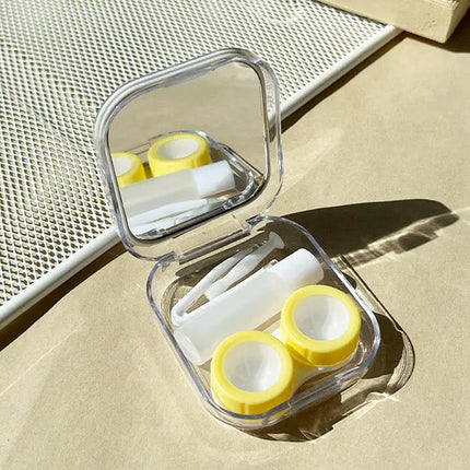Retro Chic Flower Illuminating Lens Travel Kit - HoneyColor